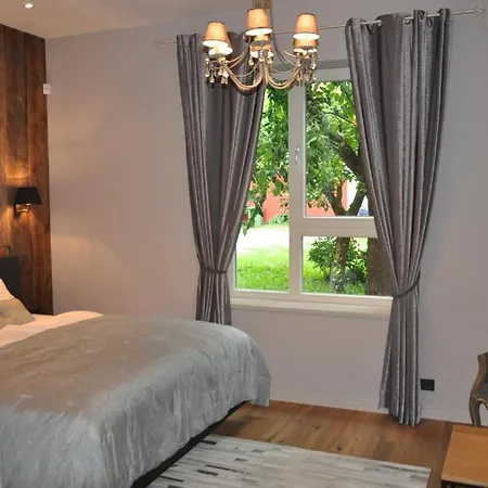 Frost Boutique 4*