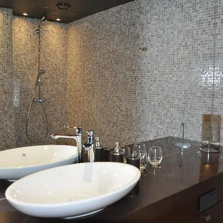 Hotel Frost Boutique 4*